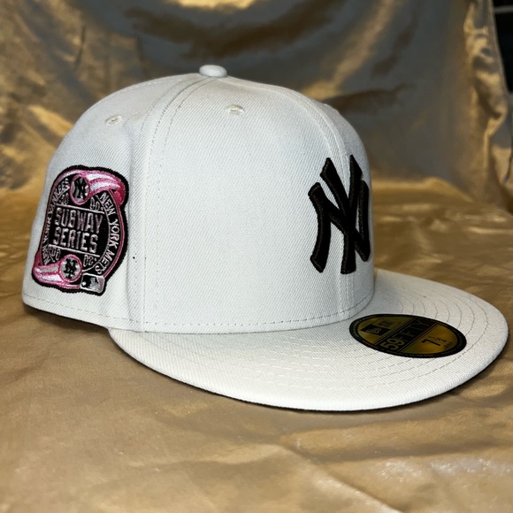 New Era Other - New Era New York Yankees Neapolitan edition Fitted hat size 7.5